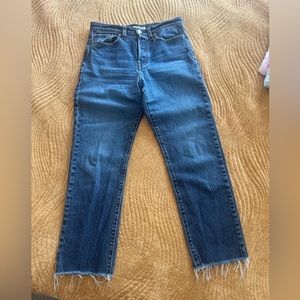 Levi’s Wedgie Straight Leg Jeans Distressed Dark Wash Womens 28